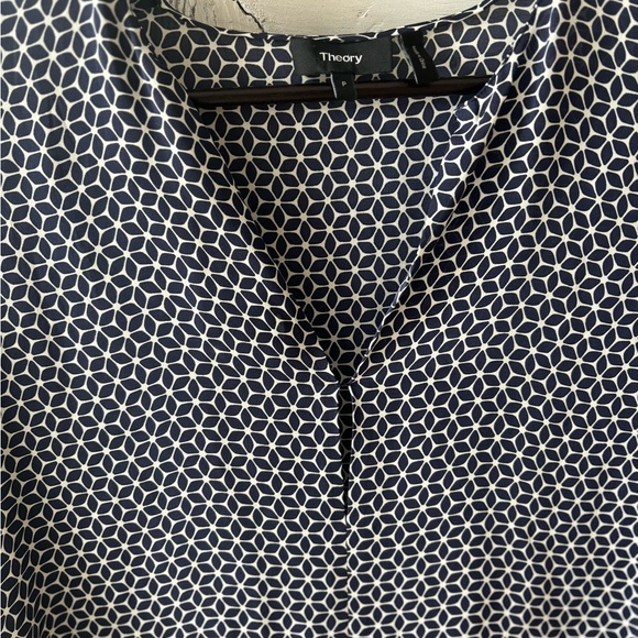 Theory silk top - Picture 3 of 8